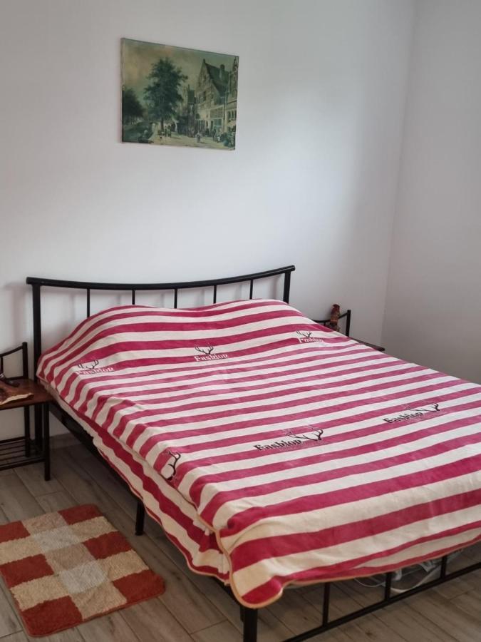 דירות New Bucuresti Relax Flat - Apartament Relaxare - 4 People מראה חיצוני תמונה